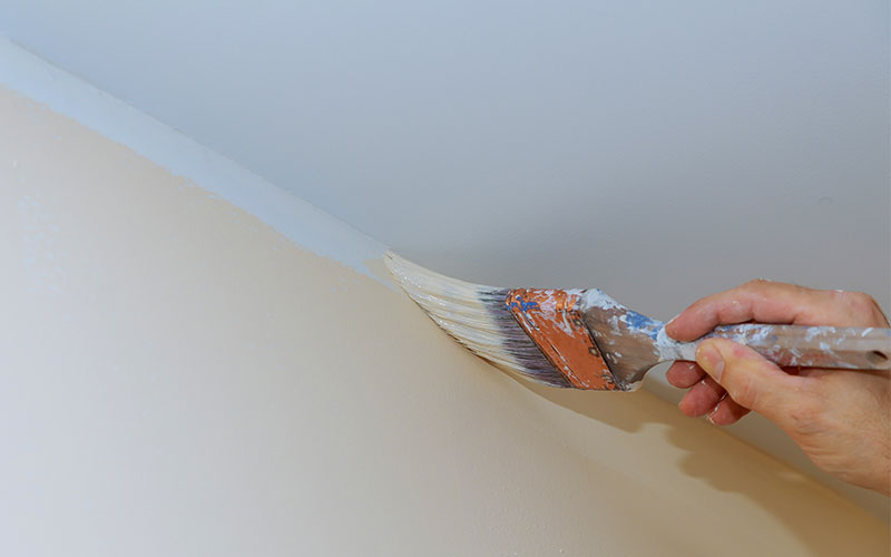 painting the edges of a room