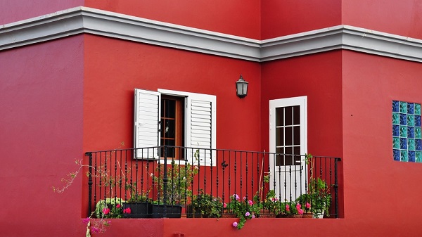 right time to paint your home's exteriors